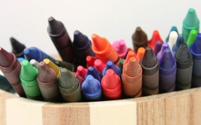 Life Hack: Emergency Candle from a Crayon